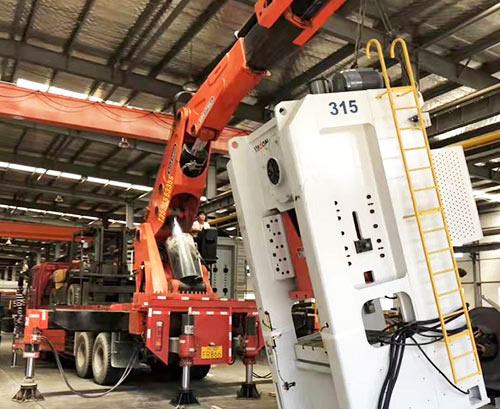 淄博博山提升工作效率，选择优质折臂吊租赁服务