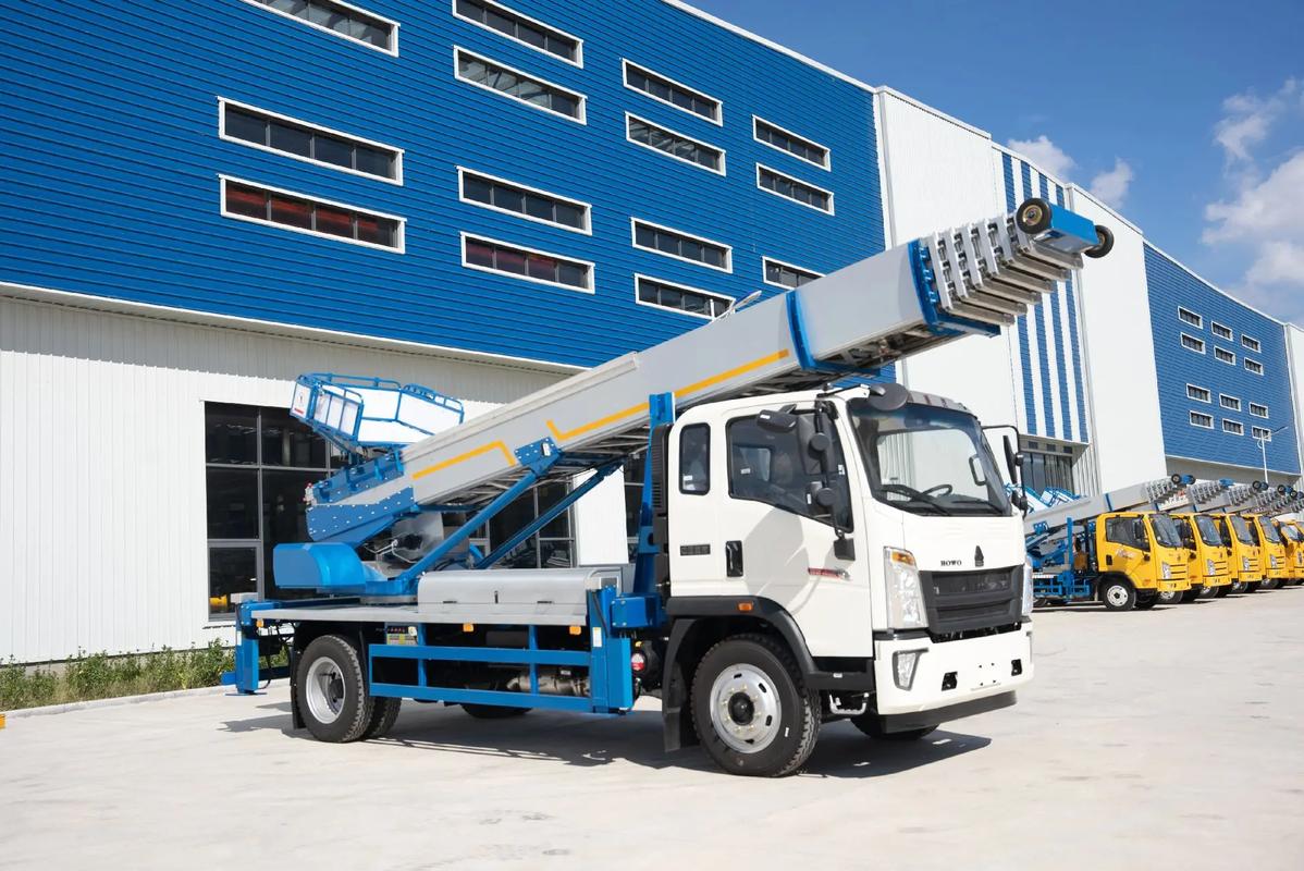 淄博博山出租云梯车高空作业车 建筑垃圾搬运